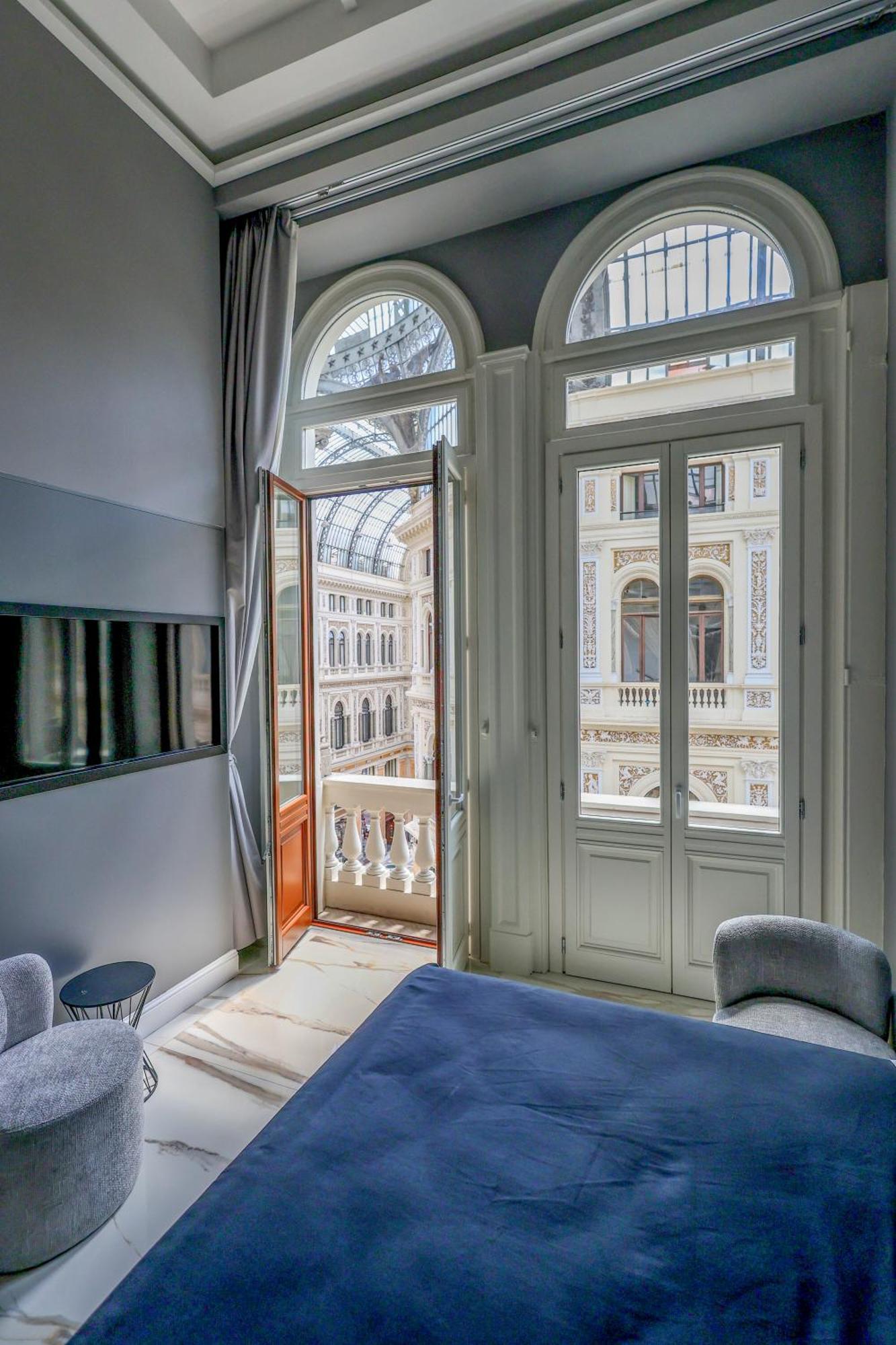 Maison San Carlo Luxury Suites Naples Extérieur photo